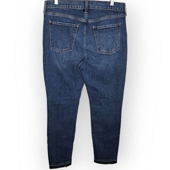 Old Navy Women's Mid Rise Boyfriend Jeans size 8 Tall - Picture 4 of 7